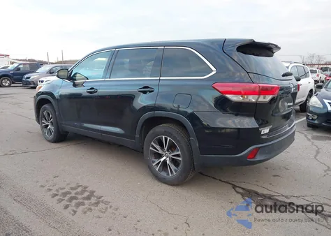 2019 Toyota Highlander Le z USA, uszkodzony, nr VIN 5TDBZRFH4KS960776